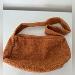 Unbranded brown Sherpa shoulder bag, new without tags.